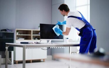 Office Cleaning Services in the UK – Tailored Cleaning for Workplaces & Businesses